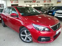 Usado Peugeot 308 130 CV (95 kW) 2020 Granate Berlina