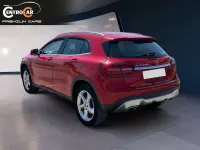 Usado Mercedes GLA200 136 CV (100 kW) 2018 Rojo SUV
