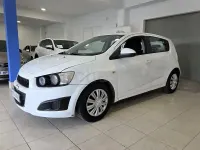 Usado Chevrolet Aveo LT 86 CV (63 kW) 2013 Blanco Berlina