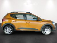 Usado Dacia Sandero Comfort 91 CV (66 kW) 2021 Naranja Berlina