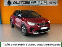 Usado Kia Stonic GT-Line 100 CV (73 kW) 2021 Granate SUV