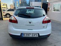 Usado Renault Mégane Dynamique 105 CV (77 kW) 2010 Blanco Berlina