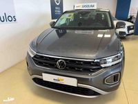 Usado VW T-Roc Life 110 CV (80 kW) 2023 Gris / plata SUV