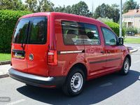 Usado VW Caddy Edition 102 CV (75 kW) 2020 Rojo Monovolumen