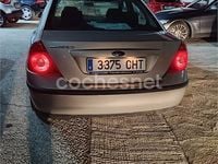 Usado Ford Mondeo Trend 125 CV (91 kW) 2003 Beige Berlina