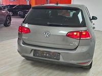 Usado VW Golf VII Edition 105 CV (77 kW) 2015 Gris / plata Berlina