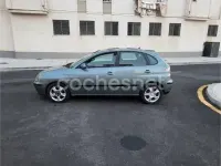 Usado Seat Ibiza Reference 100 CV (73 kW) 2006 Verde Utilitario