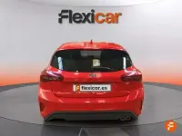 Usado Ford Focus ST-Line 125 CV (91 kW) 2022 Rojo Berlina