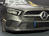 Usado Mercedes A180 116 CV (85 kW) 2022 Gris / plata Berlina