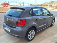 Usado VW Polo Advance 75 CV (55 kW) 2011 Gris / plata Utilitario
