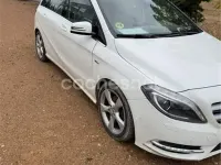 Usado Mercedes B200 136 CV (100 kW) 2012 Blanco Utilitario