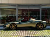 Nuevo Ferrari 296 830 CV (610 kW) 2025 Verde metalizado Descapotable