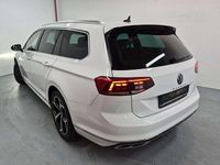 Usado VW Passat R-line 150 CV (110 kW) 2021 Blanco Familiar