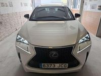 Usado Lexus NX300h Sport Line 197 CV (144 kW) 2015 Blanco SUV
