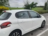 Begagnad Peugeot 208 Active 99 HK (72 kW) 2019 Vit Halvkombi