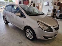Usado Opel Corsa 95 CV (69 kW) 2010 Gris / plata Utilitario