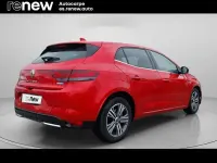 Usado Renault Mégane Zen 160 CV (117 kW) 2021 Rojo Berlina
