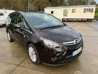 Usado Opel Zafira Tourer Excellence 130 CV (95 kW) 2013 Marrón Monovolumen