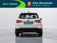 Usado Seat Arona Ecomotive 110 CV (80 kW) 2021 Blanco SUV