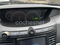 Usado Ssangyong (KGM) Rodius Limited 165 CV (121 kW) 2010 Gris / plata Monovolumen