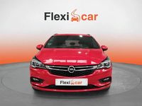 Usado Opel Astra Selective 111 CV (81 kW) 2019 Rojo Familiar