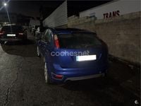 Usado Ford Focus Trend 100 CV (73 kW) 2007 Azul Berlina