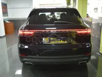 Käytetty Porsche Cayenne 340 HP (250 kW) 2018 Musta Katumaasturi