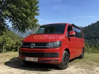 Usado VW Caravelle Trendline 150 CV (110 kW) 2018 Rojo Van