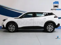 Usado Peugeot 2008 Active 100 CV (73 kW) 2021 Blanco SUV