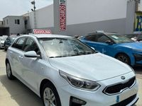 Usado Kia Ceed 120 CV (88 kW) 2021 Blanco Utilitario