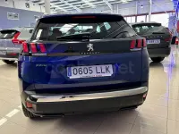 Usado Peugeot 3008 Allure 130 CV (95 kW) 2021 Azul SUV