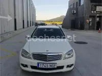 Usado Mercedes C200 Avantgarde 136 CV (100 kW) 2009 Blanco Familiar