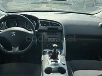 Usado Peugeot 3008 Allure 120 CV (88 kW) 2015 Gris / plata Familiar