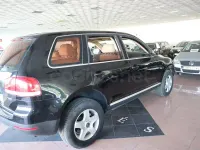 Usado VW Touareg R 174 CV (127 kW) 2007 Negro SUV