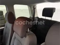 Usado VW Touran Advance 140 CV (102 kW) 2009 Gris / plata Monovolumen