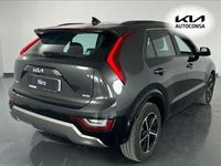 Usado Kia Niro 129 CV (94 kW) 2025 Gris SUV