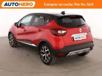 Usado Renault Captur XMOD 120 CV (88 kW) 2018 Rojo SUV