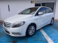Usado Mercedes B180 109 CV (80 kW) 2012 Blanco Monovolumen