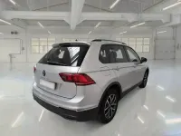 Usado VW Tiguan Sportline 122 CV (89 kW) 2021 Gris SUV
