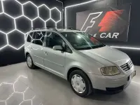 Usado VW Touran Highline 116 CV (85 kW) 2004 Gris / plata Monovolumen