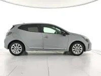 Usado Renault Clio Evolution 101 CV (74 kW) 2025 Gris Utilitario