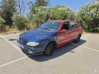 Usado Citroën Xsara Exclusive 90 CV (66 kW) 2000 Rojo Berlina