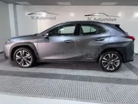 Usado Lexus UX Luxury Line 184 CV (135 kW) 2020 Gris / plata SUV