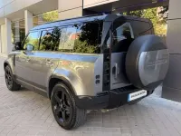 Usado Land Rover Defender SE 249 CV (183 kW) 2023 Gris SUV