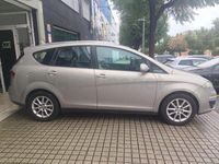 Usado Seat Altea XL Reference 105 CV (77 kW) 2010 Beige Monovolumen