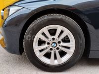 Usado BMW 318 150 CV (110 kW) 2017 Azul Familiar