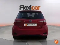 Occasion Toyota Yaris Hybrid Active 100 PK (73 kW) 2020 Rood