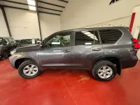Usado Toyota Land Cruiser 204 CV (150 kW) 2023 Gris / plata SUV