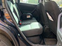 Usado Skoda Yeti Active 105 CV (77 kW) 2010 Negro SUV