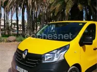 Usado Renault Trafic LIMITED 120 CV (88 kW) 2019 Amarillo Monovolumen
